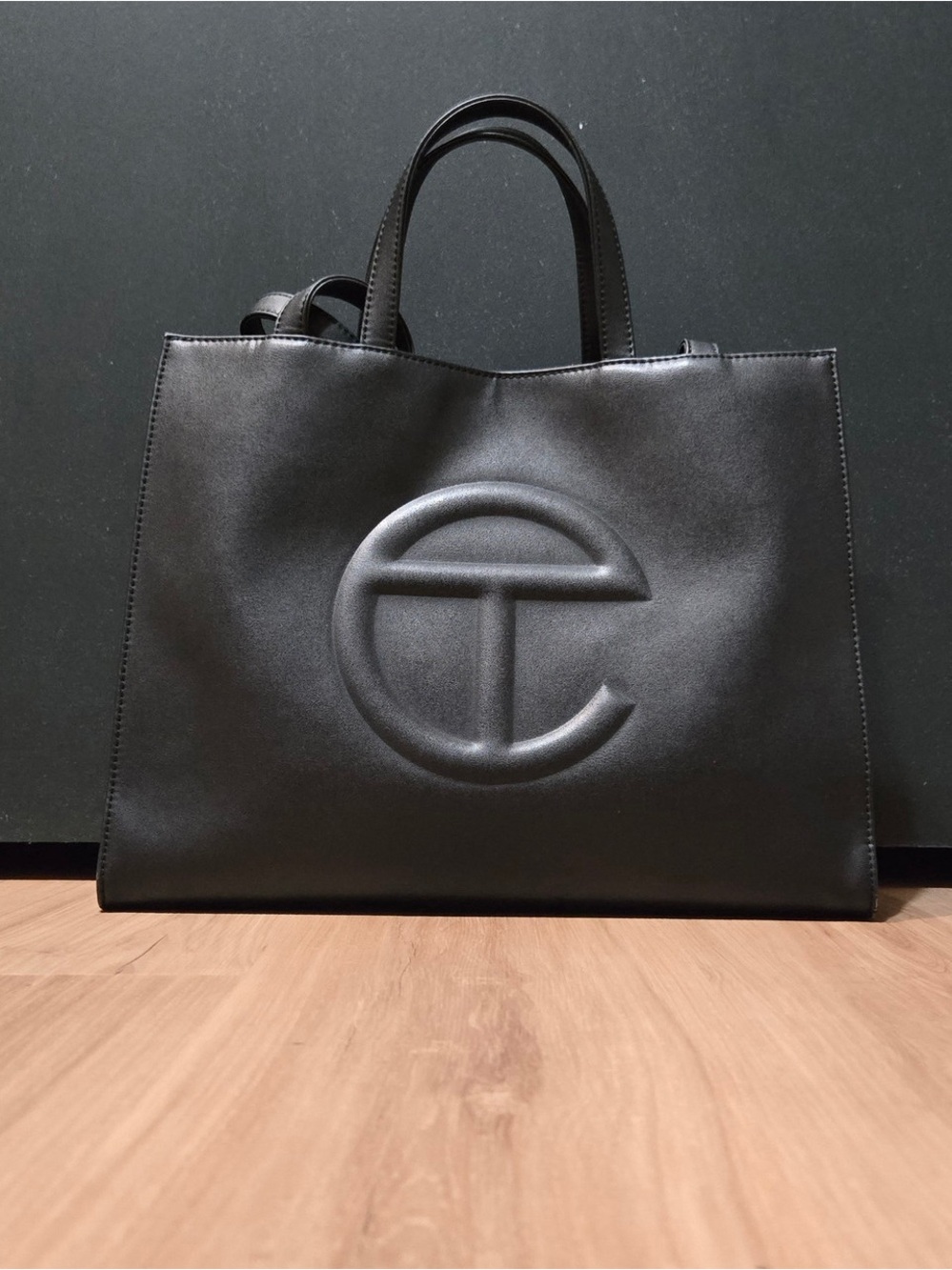 telfar | medium shopping bag | black | tote | top handle | shoulder bag | vegan